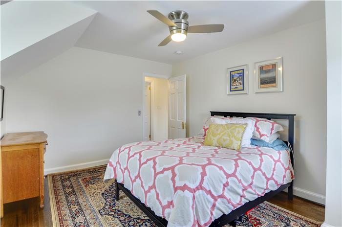 4617 Eastern Ave, Mount Rainer, Maryland Master bedroom